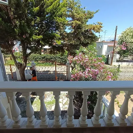 Plaza * Nea Vrasna