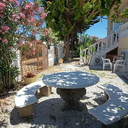 Plaza * Vrasná